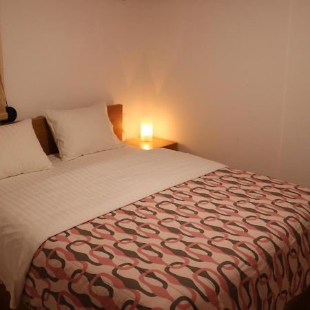Zea Apartments Himare Esterno foto